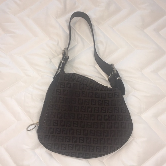 Fendi saddle bag - Picture 1 of 3